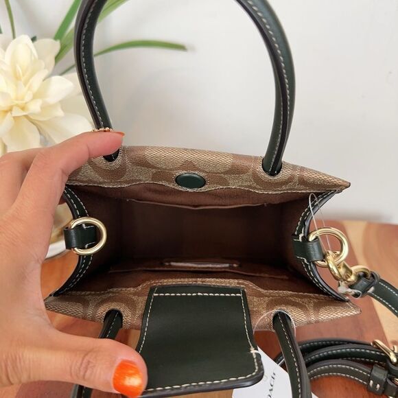 NWT Coach Mini Cally Crossbody‎ In Signature Canvas With Varsity Motif - Picture 6 of 9